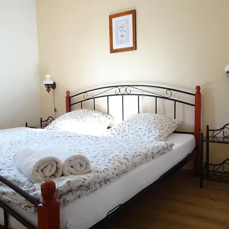 Κατάλυμα σε φάρμα Farma *